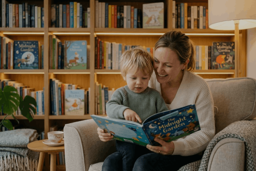 Çocuklar İçin Eğitici Kitap Seçimi: Hangi Yaşta Hangi Kitap?